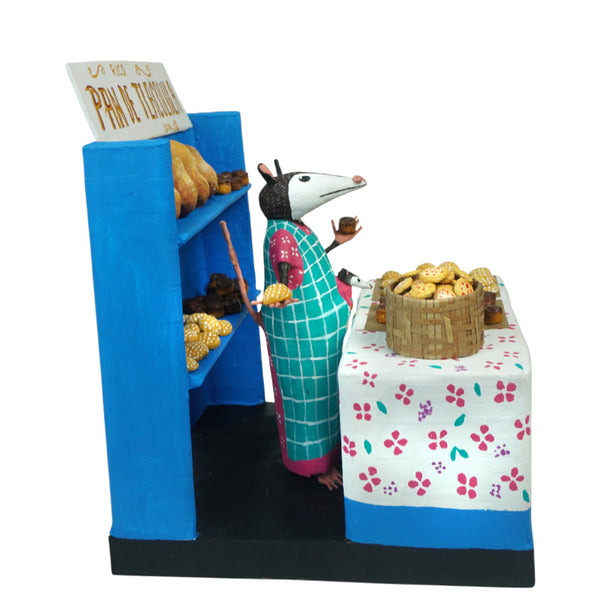 (LYWY ) Antonio Alonso: Bakery Paper Mache