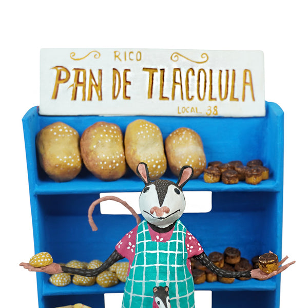 (LYWY ) Antonio Alonso: Bakery Paper Mache