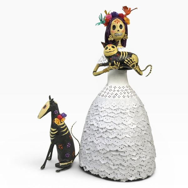 Antonio Alonso: Impressive Frida with Her Pets Paper Mache