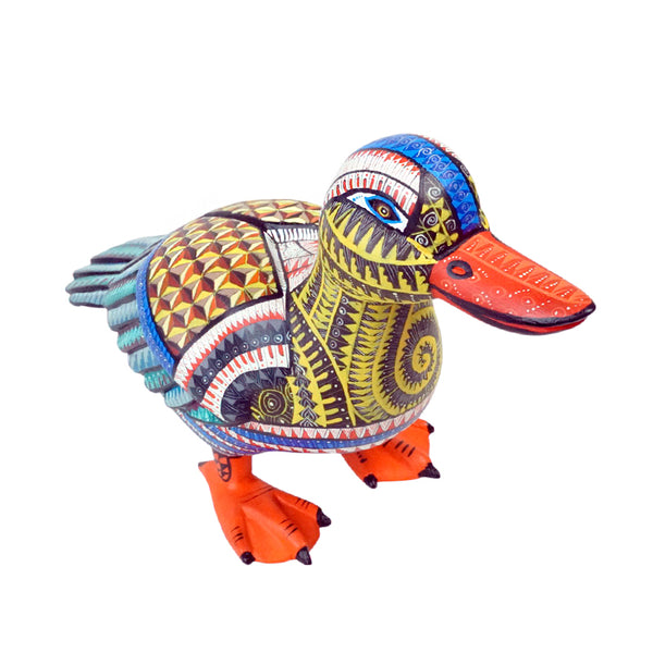 Antonio Xuana: Charming Duck Woodcarving