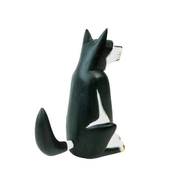 Avelino Perez: Dog Alebrije