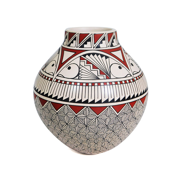 Blanca Quezada: Superb Mata Ortiz Olla