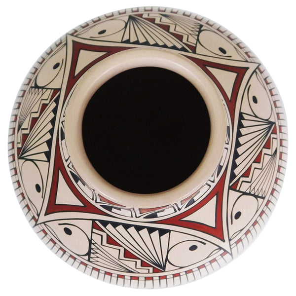 Blanca Quezada: Superb Mata Ortiz Olla