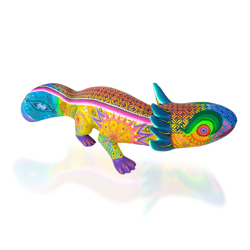 Cesar Melchor: Golden Axolotl Woodcarving
