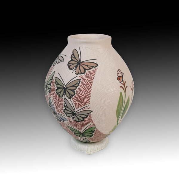 Cindy Perez: Etched Butterflies Mata Ortiz