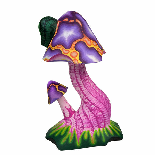 Carolina Sandoval & Kengi: Mushrooms & Snail Woodcarving