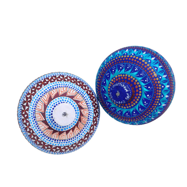 David Hernandez: Beautiful Spin Tops Woodcarving