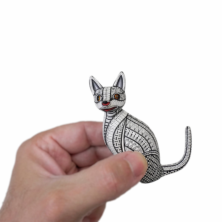 Marco & Leticia Hernandez: Little Dog Alebrije