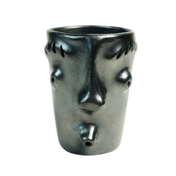 Dona Rosa: Contemporary Design Barro Negro