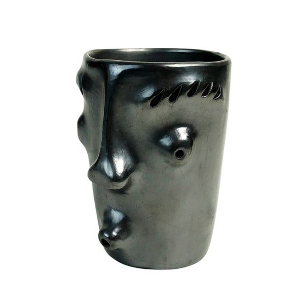 Dona Rosa: Contemporary Design Barro Negro