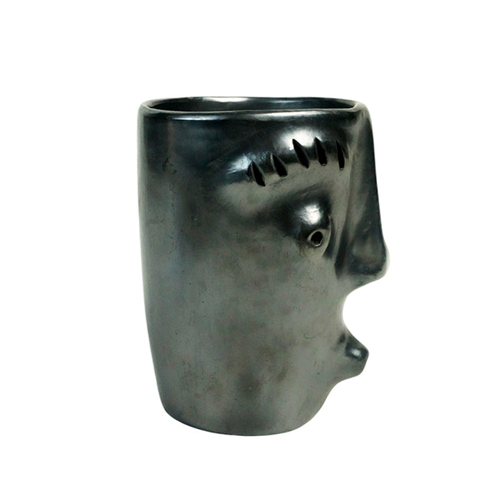 Dona Rosa: Contemporary Design Barro Negro