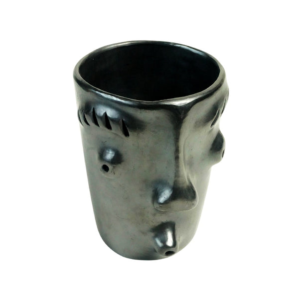 Dona Rosa: Contemporary Design Barro Negro