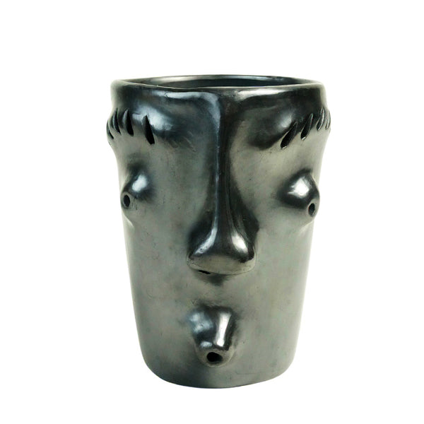 Dona Rosa: Contemporary Design Barro Negro