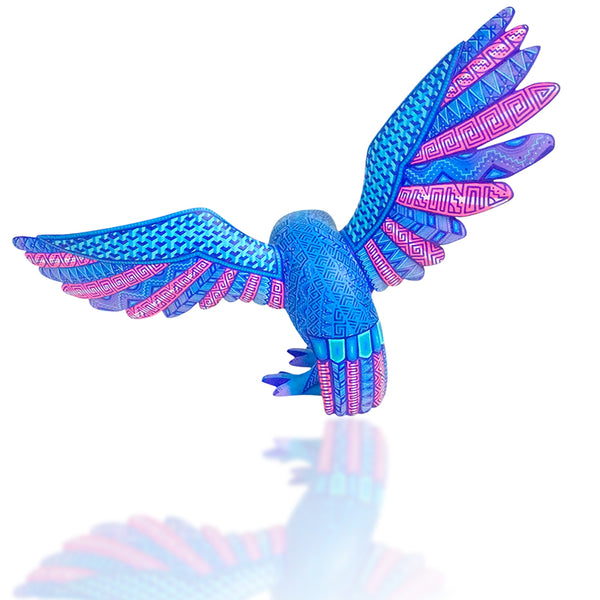 Emmanuel Ramirez: Spectacular Owl Woodcarving