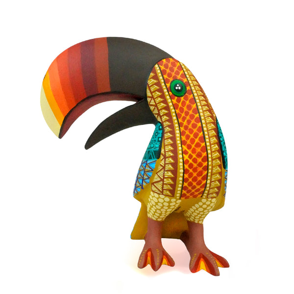 Gaspar Calvo: Contemporary Toucan Woodcarving