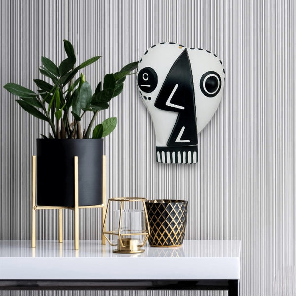 Luis Pablo: Picasso Mask Woodcarving