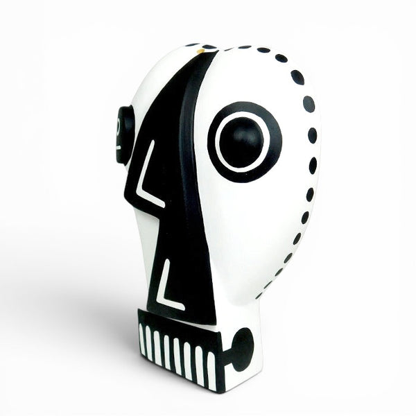 Luis Pablo: Picasso Mask Woodcarving