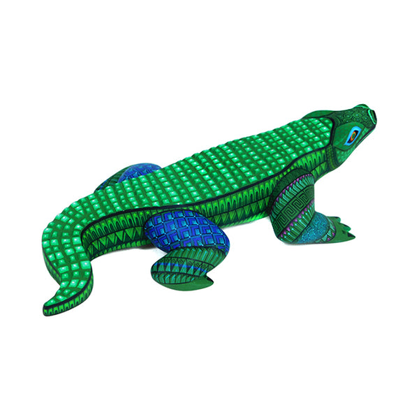 Isabel Fabian: Little Alligator Woodcarving
