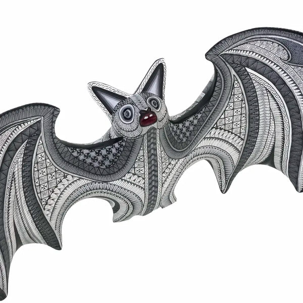 Isabel Fabian: Impressive Bat Woodcarving