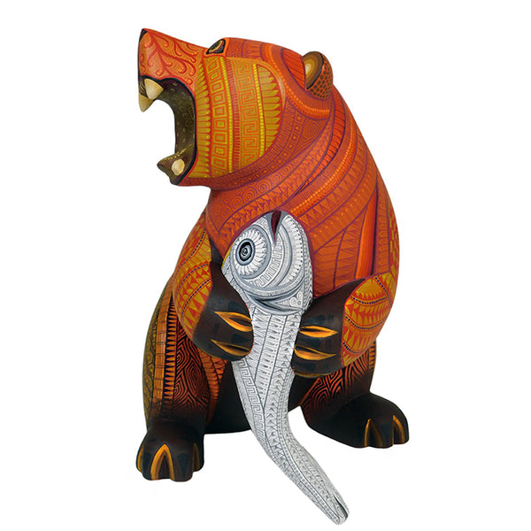 Isabel Fabian: Grizzly Bear Woodcarving