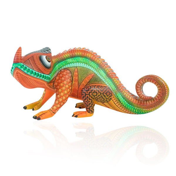 Isabel Fabian: One-Piece Chameleon Sculpture