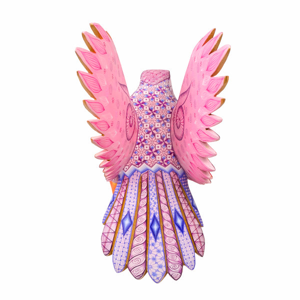 Isabel Fabian: Exquisite Falcon Woodcarving
