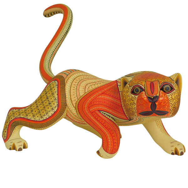 Isabel Fabian: Exquisite Puma Woodcarving