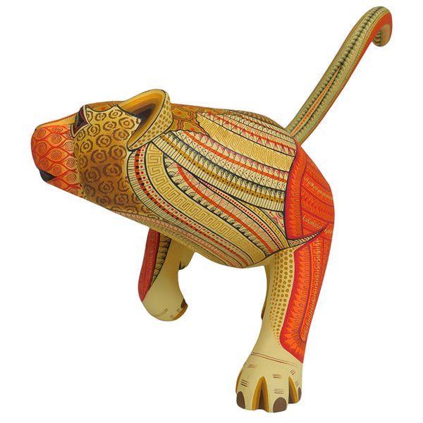 Isabel Fabian: Exquisite Puma Woodcarving