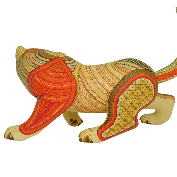 Isabel Fabian: Exquisite Puma Woodcarving