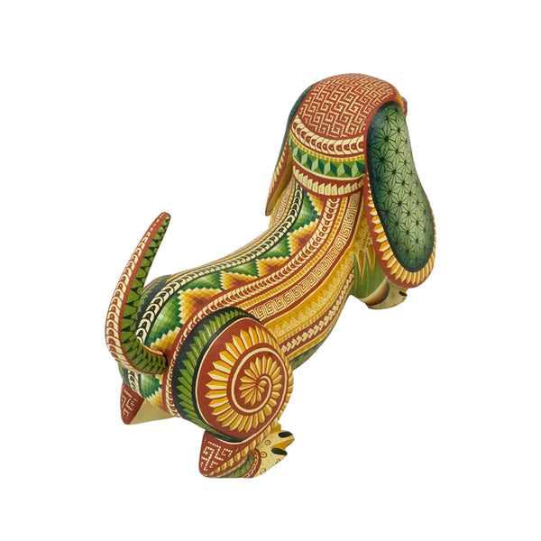 Ivan Fuentes: Elegant Dachshund Woodcarving