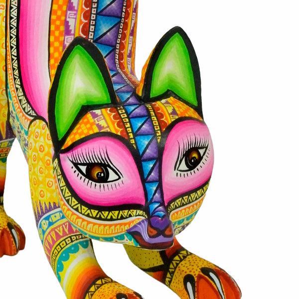 Ivan Fuentes: Sunshine Cat Woodcarving