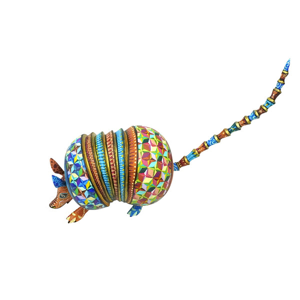 Job Luna: Exquisite Little Armadillo Woodcarving