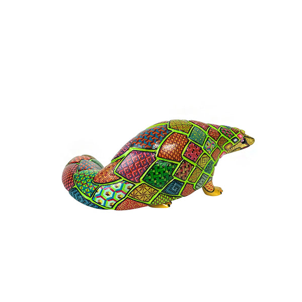 Jorge Vazquez: Stunning Miniature Pangolin Sculpture