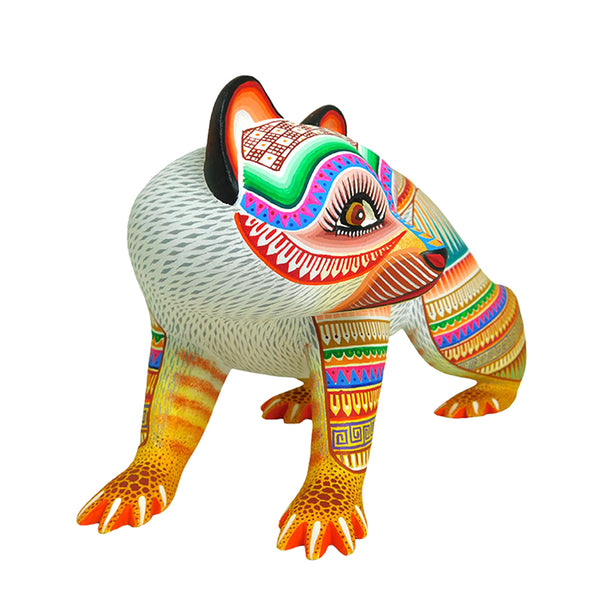 Julia Fuentes: Superb Polar Bear Sculpture