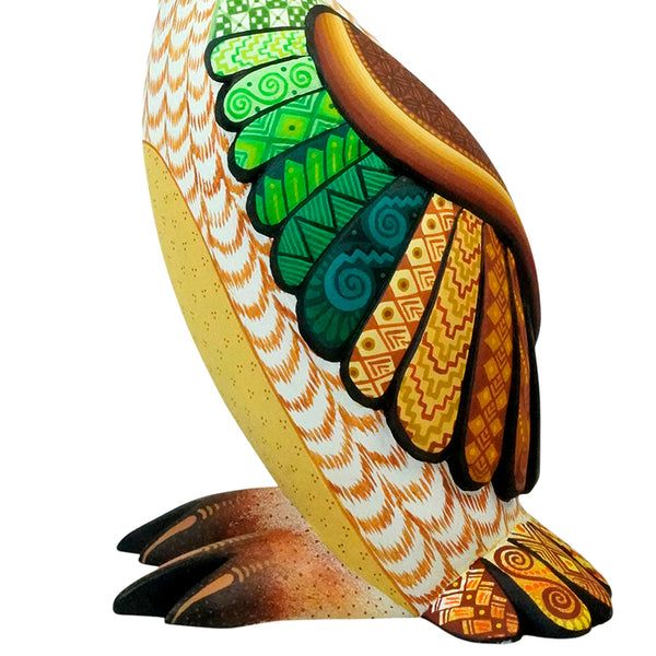 Julia Fuentes: Stunning Pheasant Woodcarving