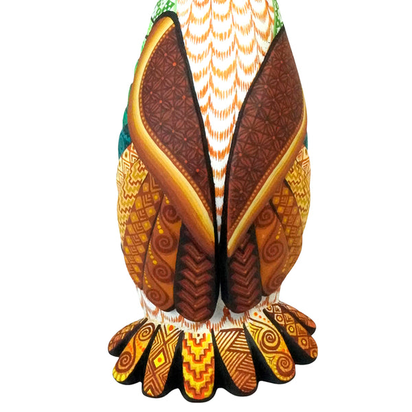 Julia Fuentes: Stunning Pheasant Woodcarving