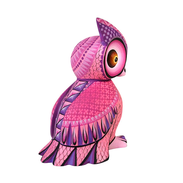 (LYWY) Lucero Fuentes: Beautiful Owl Woodcarving