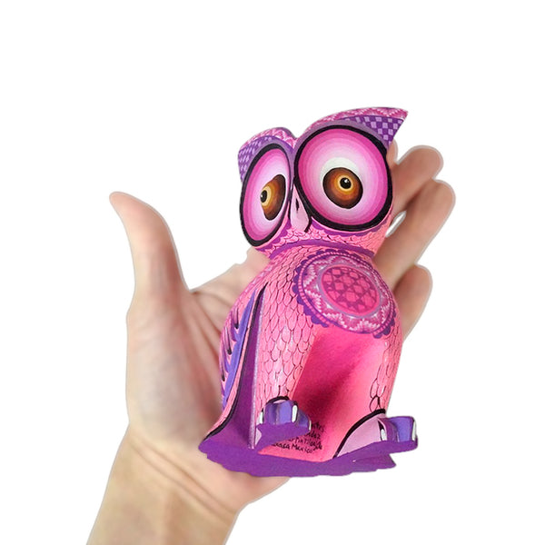 (LYWY) Lucero Fuentes: Beautiful Owl Woodcarving