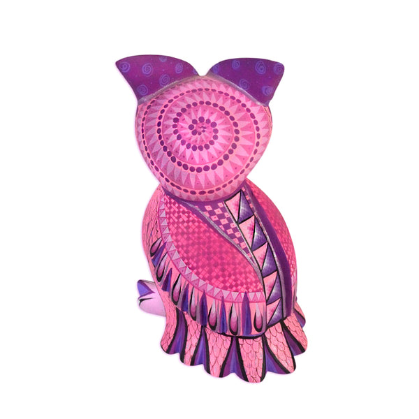 (LYWY) Lucero Fuentes: Beautiful Owl Woodcarving