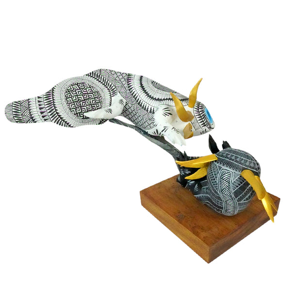 Luis Angel Lucamo: Dancing Axolotls Woodcarving