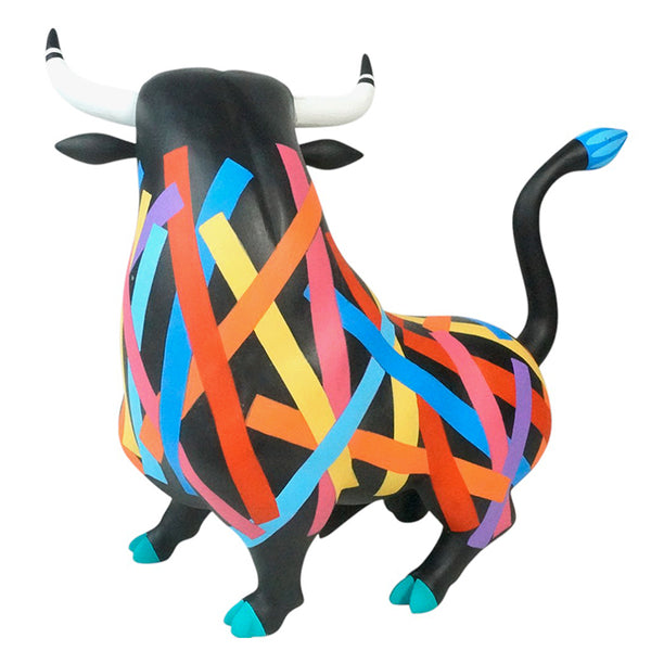 Luis Pablo:Magnificent Streamers Bull Sculpture