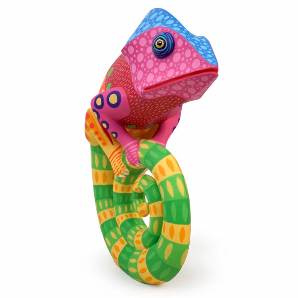 Luis Pablo: Contemporary Art Chameleon Woodcarving