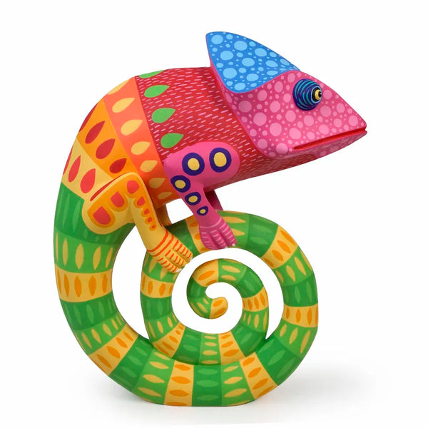 Luis Pablo: Contemporary Art Chameleon Woodcarving