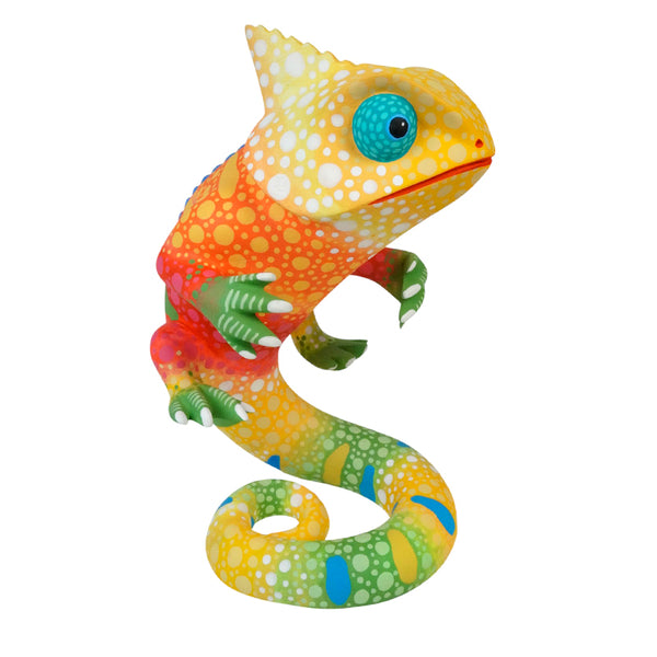 Luis Pablo: Spectacular One Piece Chameleon Woodcarving