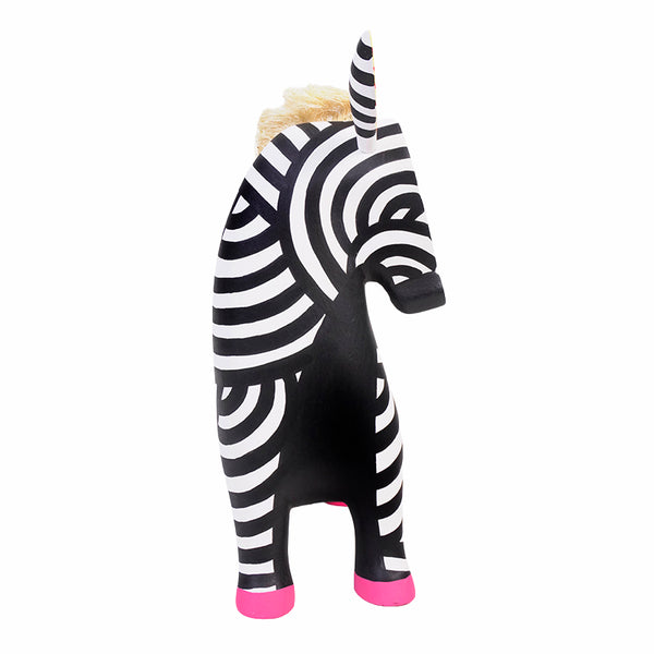 Luis Pablo: Op Art Zebra