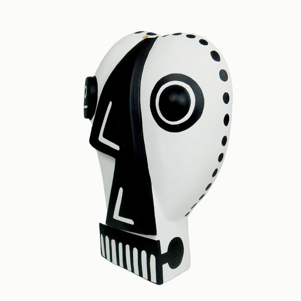 Luis Pablo: Picasso Mask Woodcarving