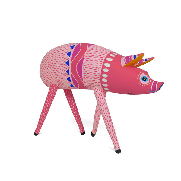 Luis Pablo: Elegant Pig Woodcarving