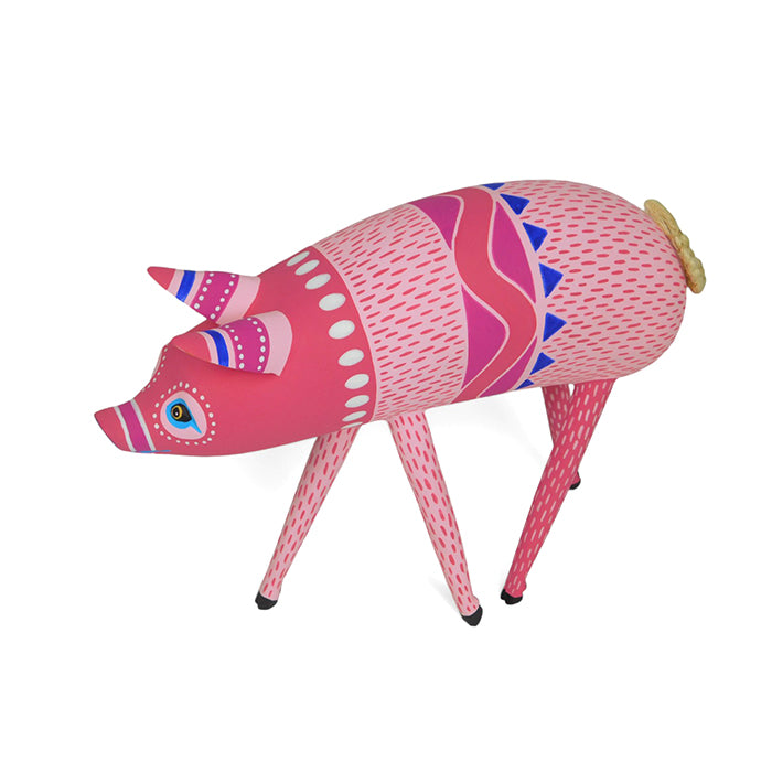 Luis Pablo: Elegant Pig Woodcarving