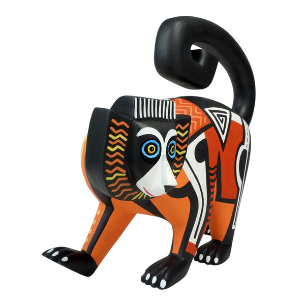 Luis Pablo: Stunning Red Ruffed Lemur Woodcarving