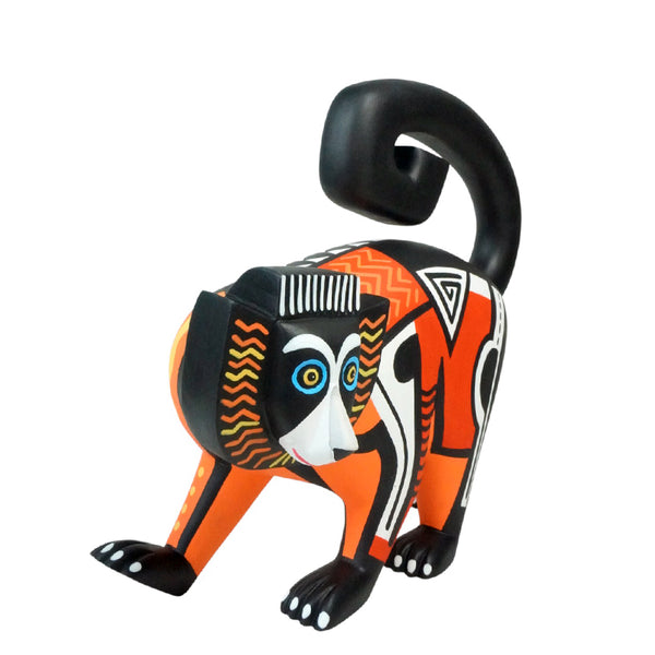 Luis Pablo: Stunning Red Ruffed Lemur Woodcarving